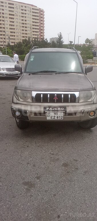Mitsubishi Pajero io