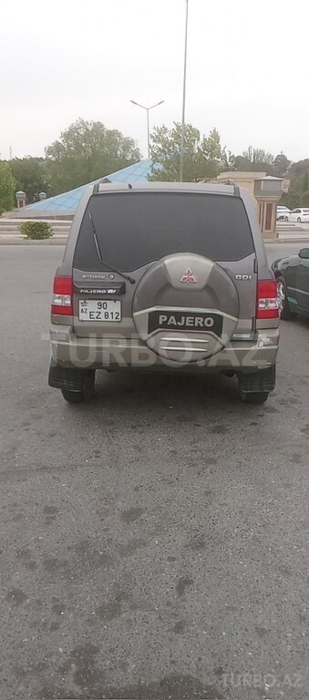 Mitsubishi Pajero io