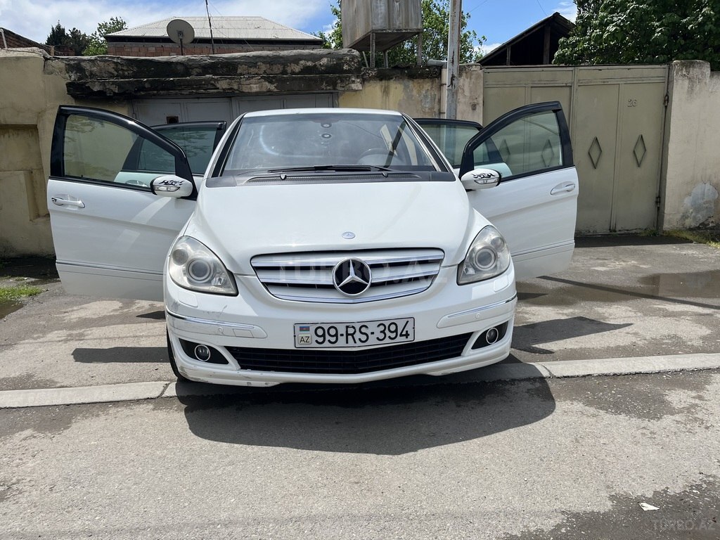Mercedes B 170
