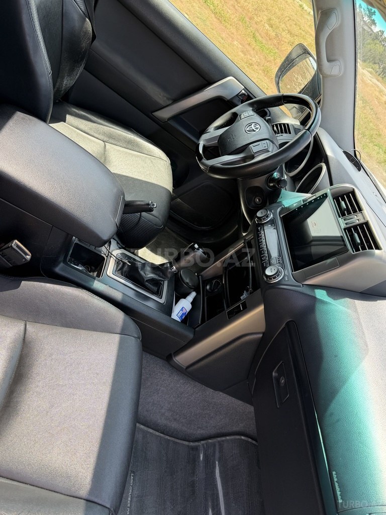 Toyota Land Cruiser Prado