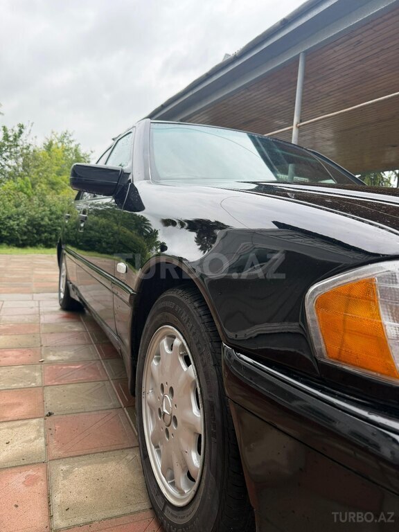 Mercedes C 180