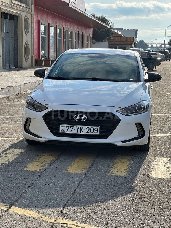 Hyundai Elantra