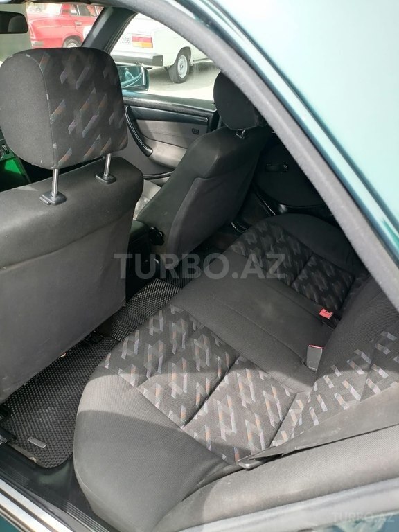 Mercedes C 180