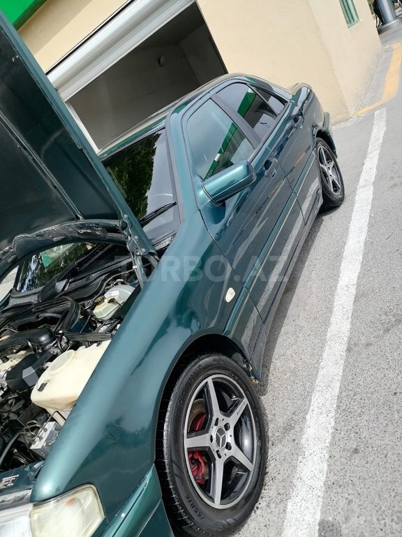 Mercedes C 180