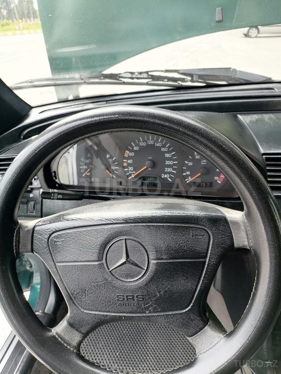 Mercedes C 180