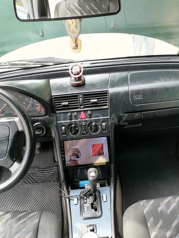 Mercedes C 180