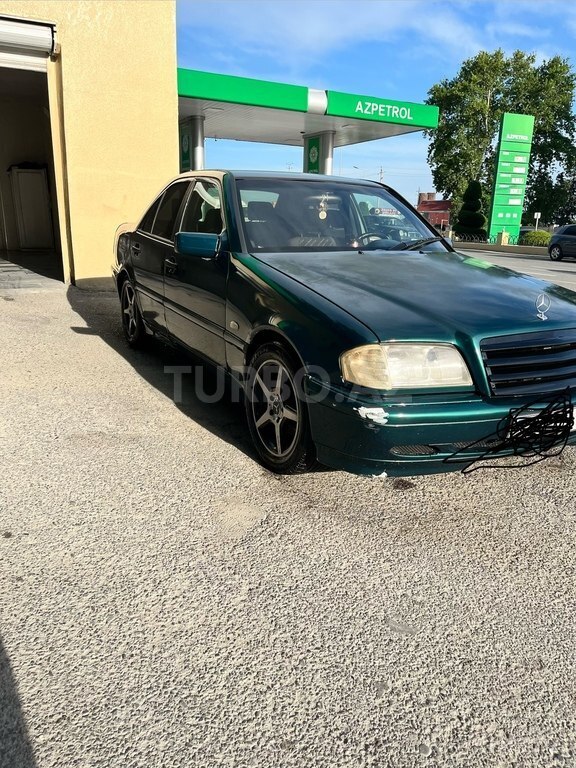 Mercedes C 180