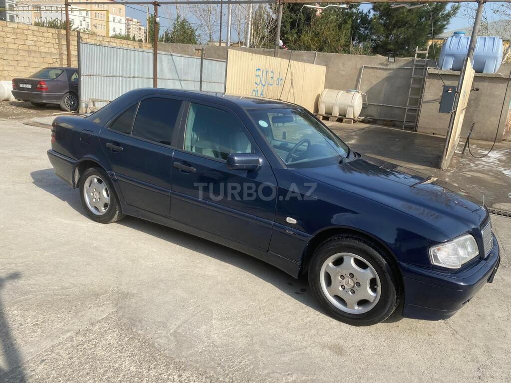 Mercedes C 180