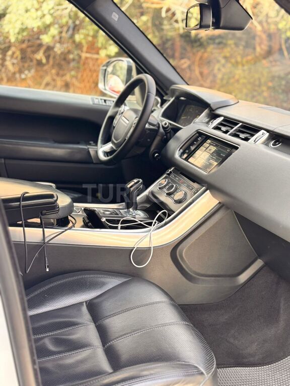 Land Rover RR Sport
