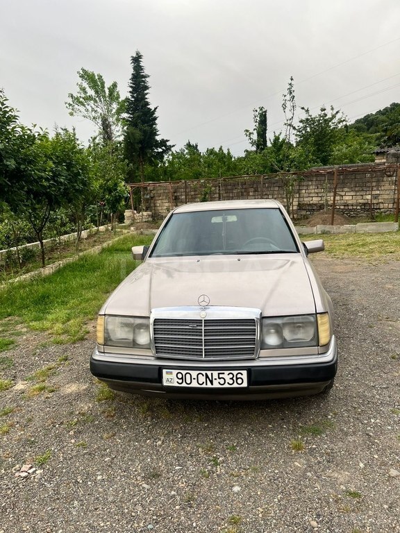 Mercedes 200 D