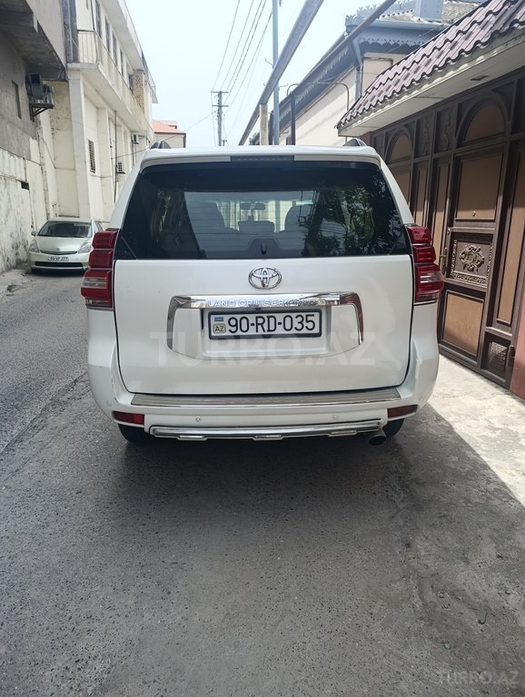 Toyota Land Cruiser Prado
