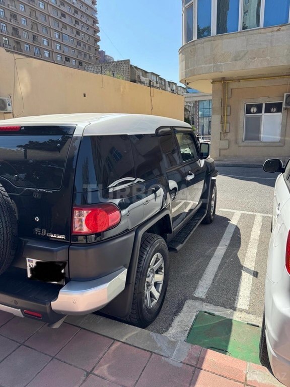Toyota FJ Cruiser