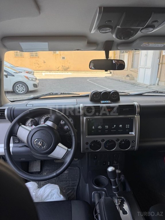 Toyota FJ Cruiser
