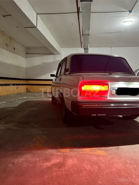 LADA (VAZ) 2107