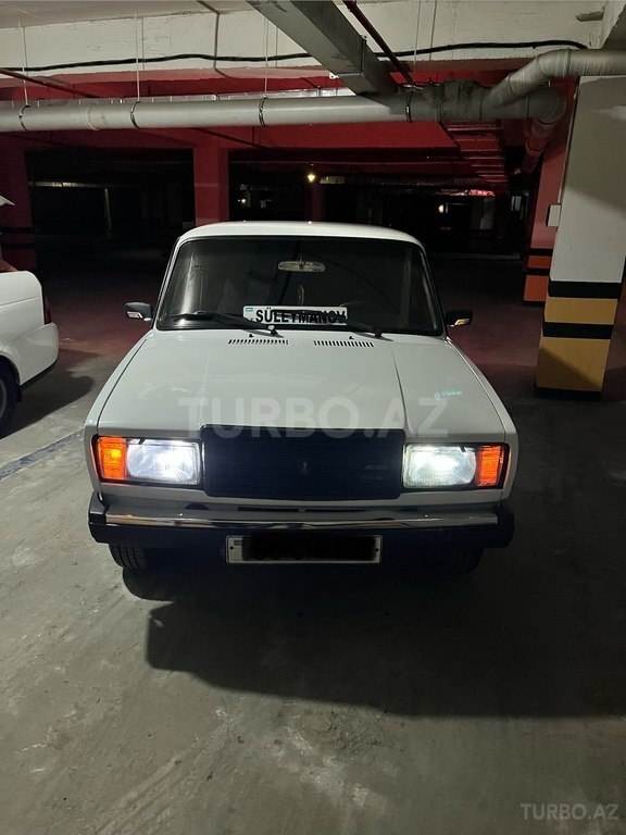 LADA (VAZ) 2107