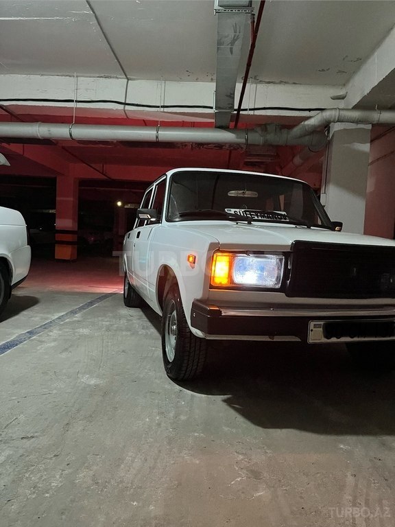 LADA (VAZ) 2107