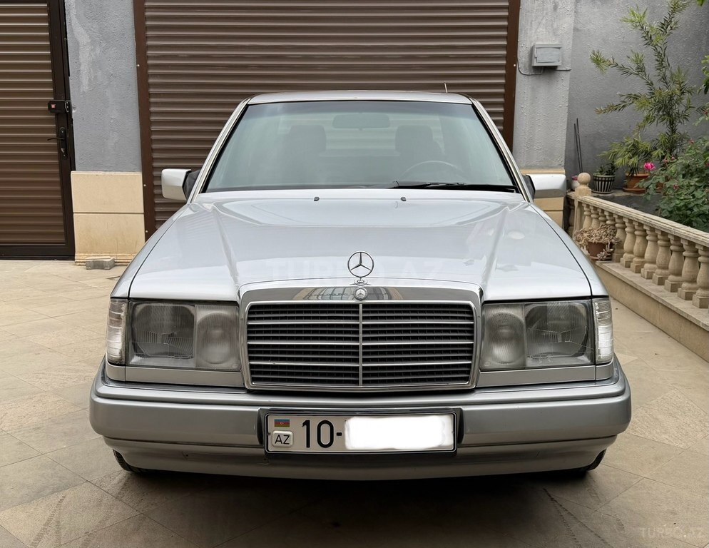 Mercedes 200 D