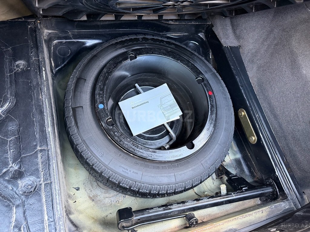 Mercedes 200 D