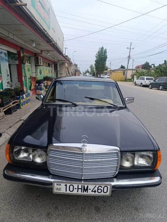 Mercedes W123