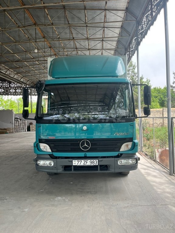 Mercedes Atego 818