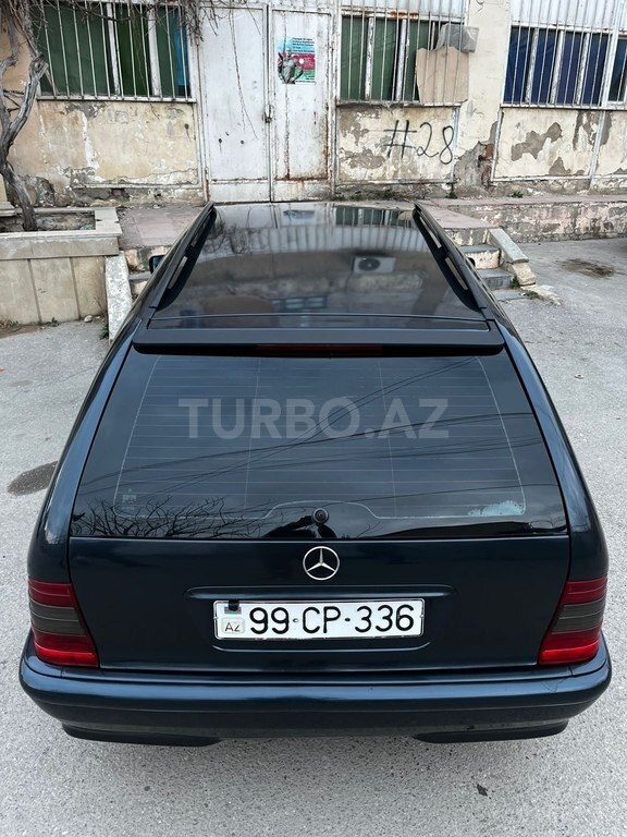 Mercedes C 180