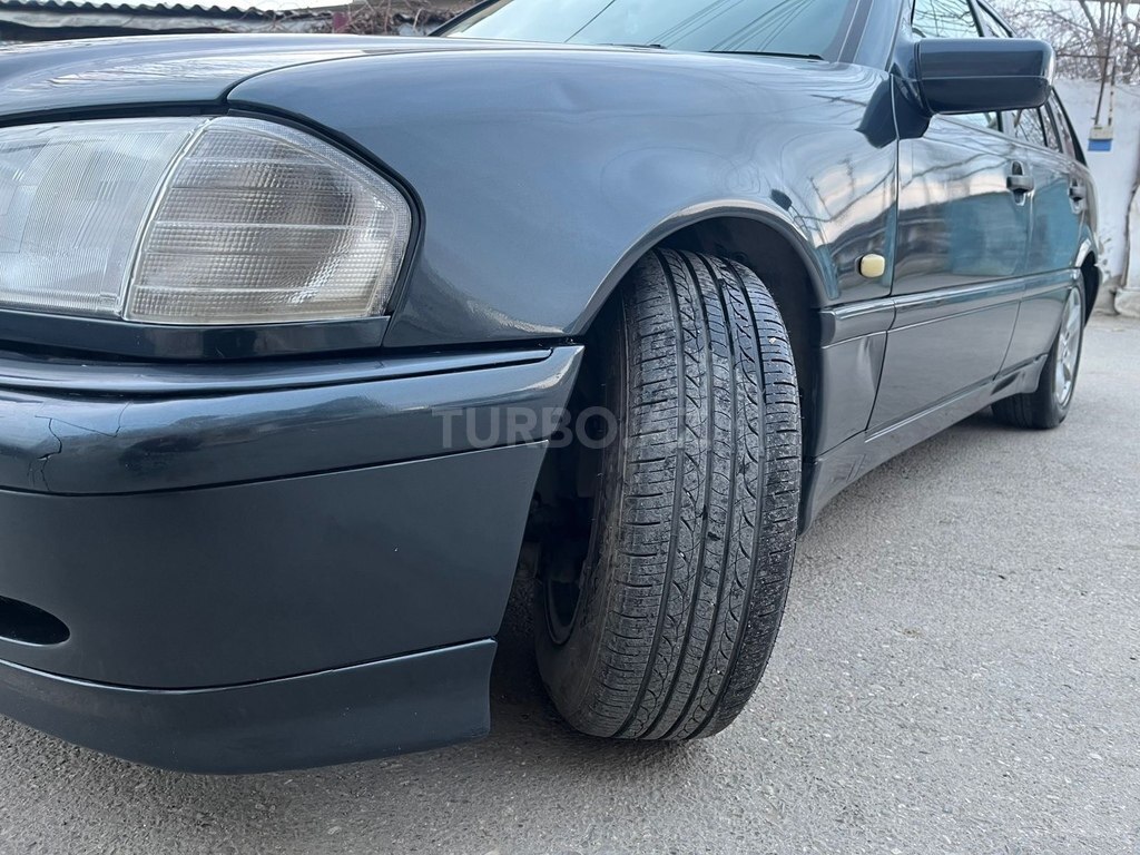 Mercedes C 180