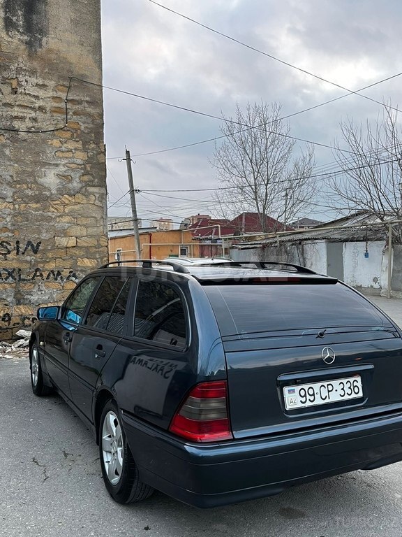 Mercedes C 180