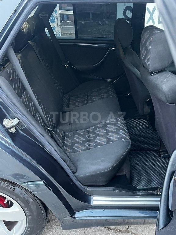 Mercedes C 180
