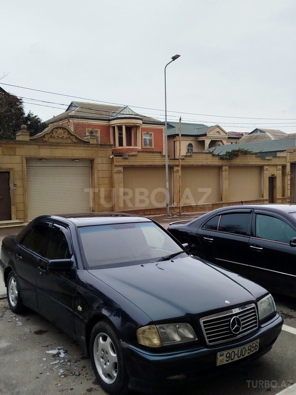 Mercedes C 180