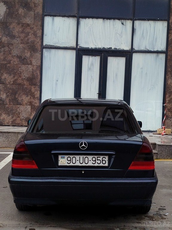 Mercedes C 180