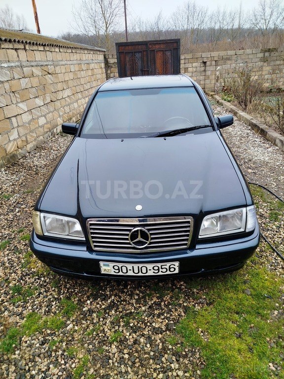 Mercedes C 180
