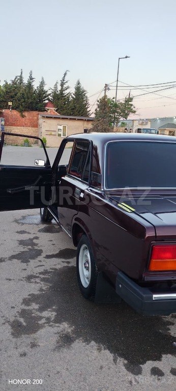 LADA (VAZ) 2107