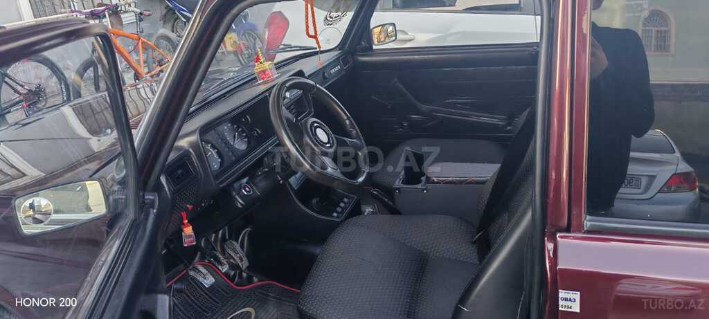 LADA (VAZ) 2107