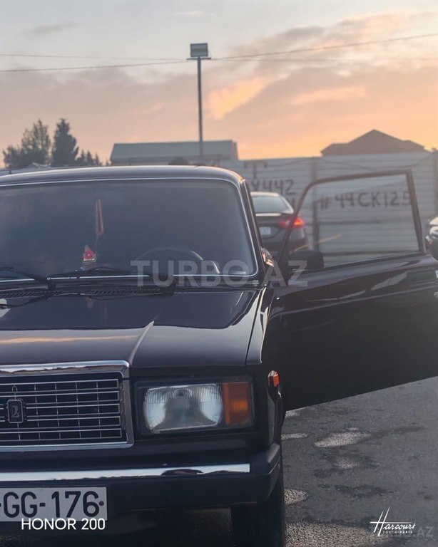 LADA (VAZ) 2107