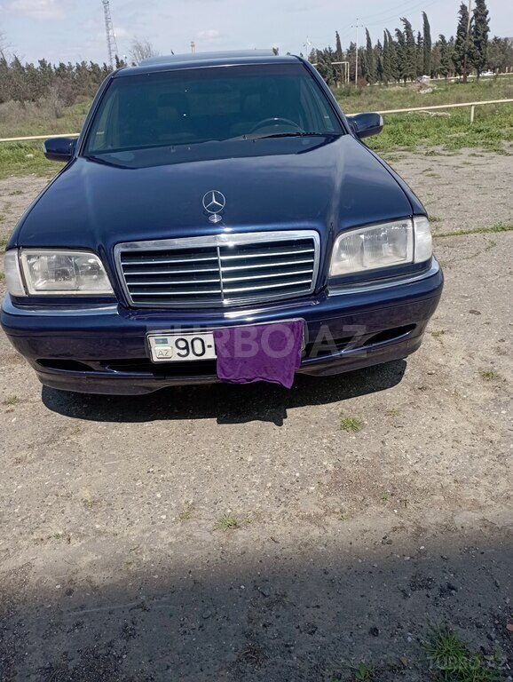 Mercedes C 180