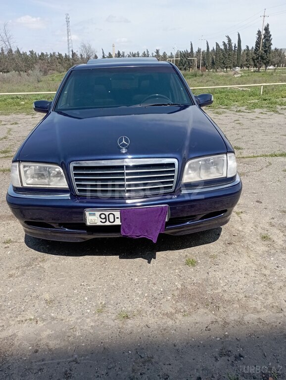 Mercedes C 180