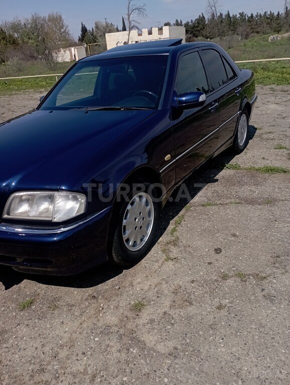 Mercedes C 180