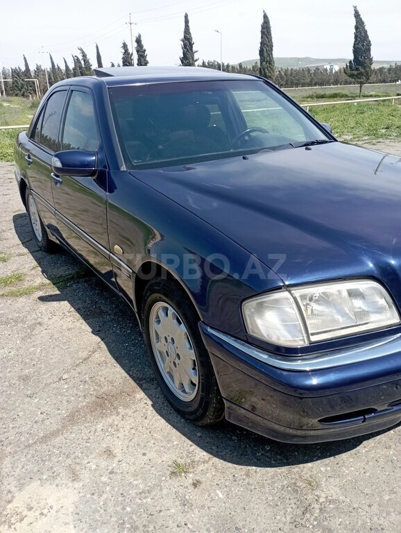 Mercedes C 180