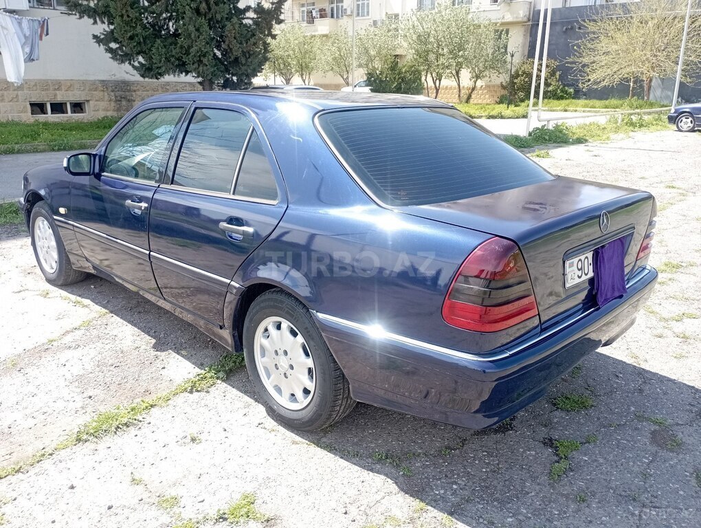 Mercedes C 180