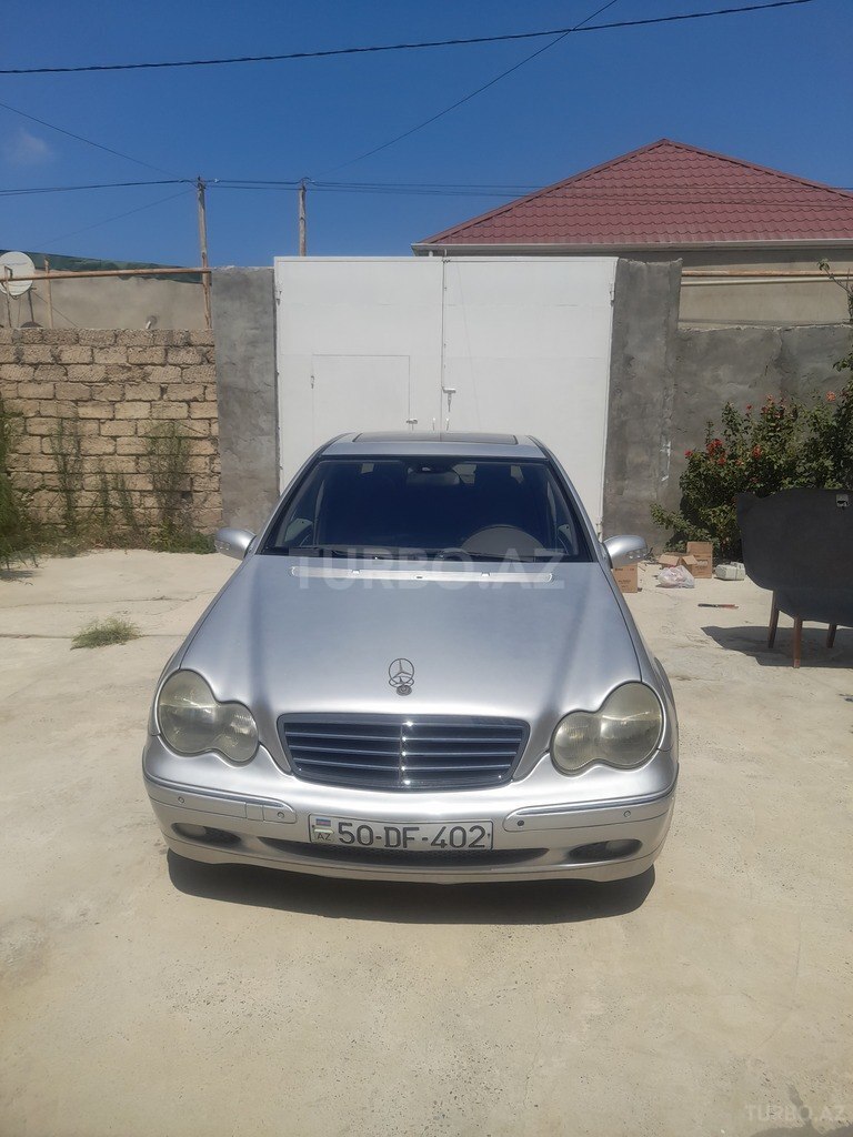 Mercedes C 230