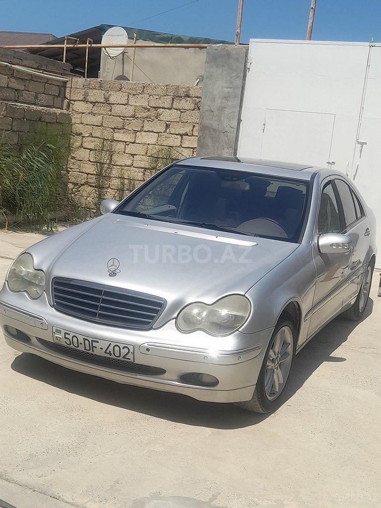 Mercedes C 230
