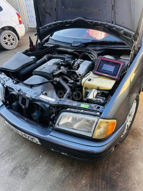 Mercedes C 200