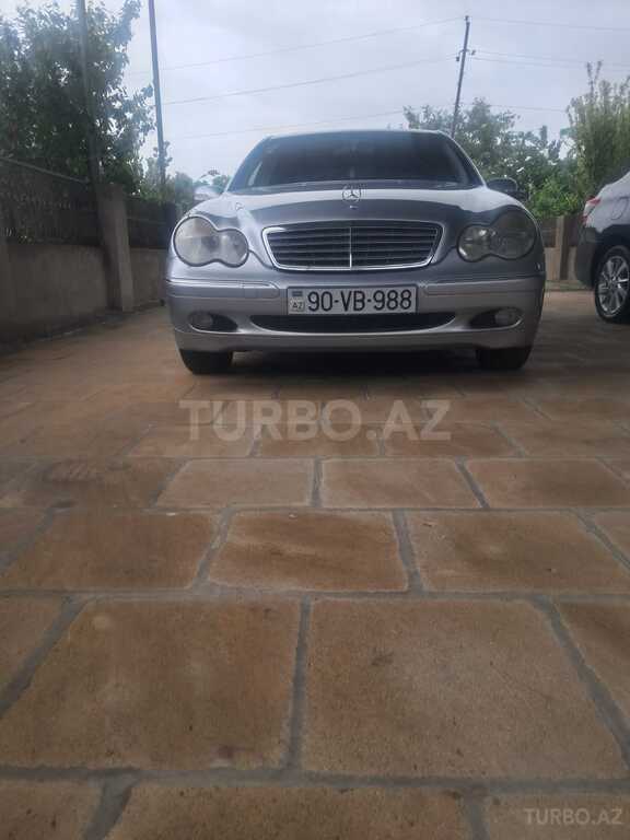 Mercedes C 230