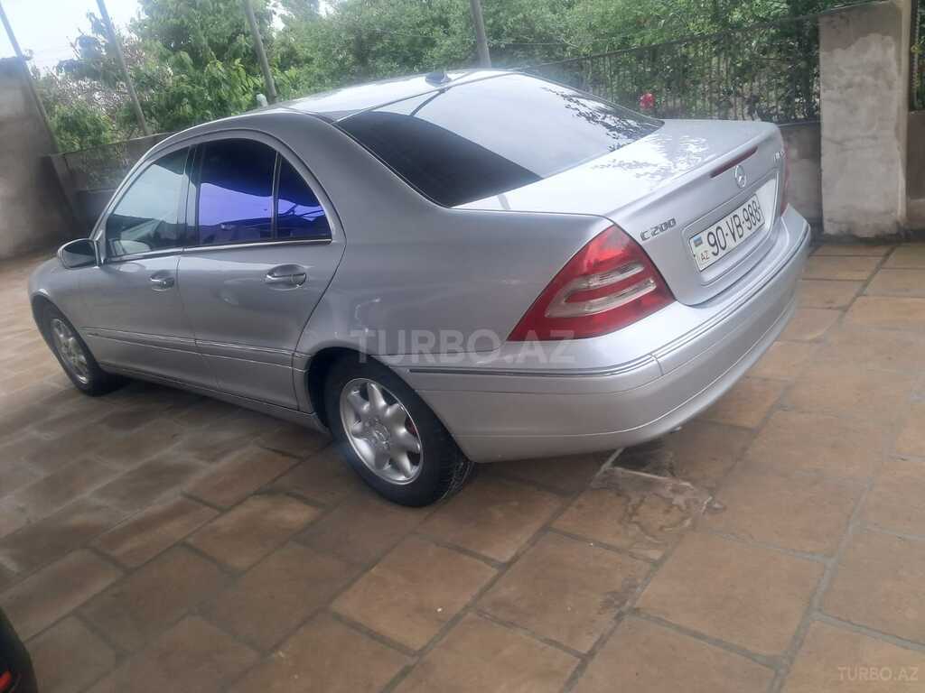 Mercedes C 230