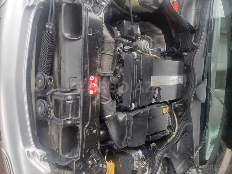 Mercedes C 230