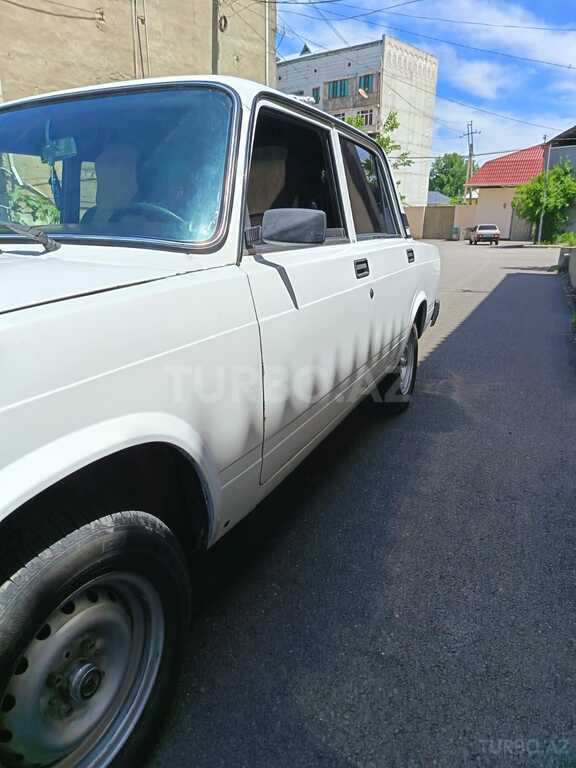 LADA (VAZ) 2107