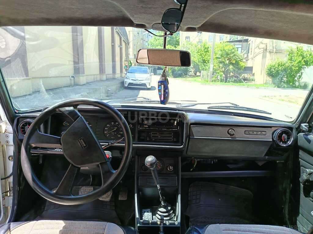LADA (VAZ) 2107