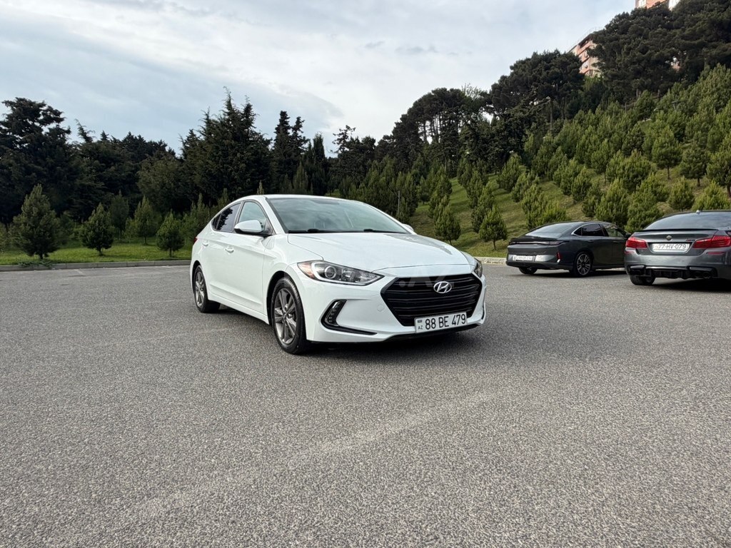 Hyundai Elantra
