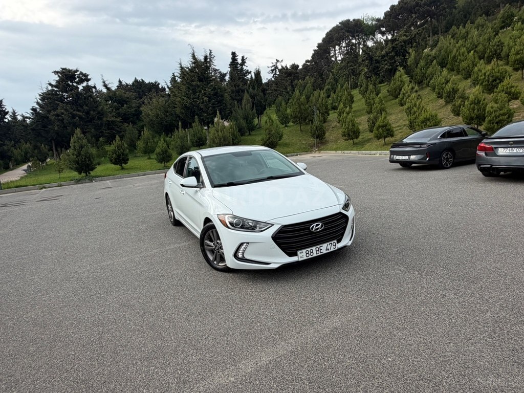 Hyundai Elantra