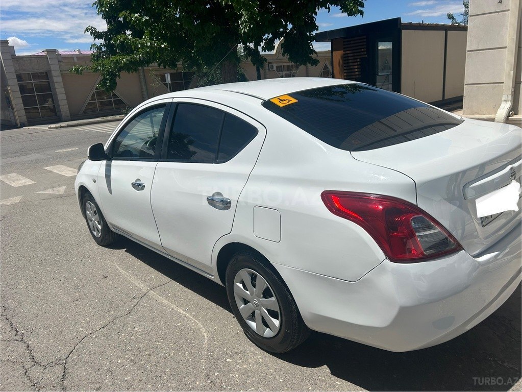 Nissan Sunny